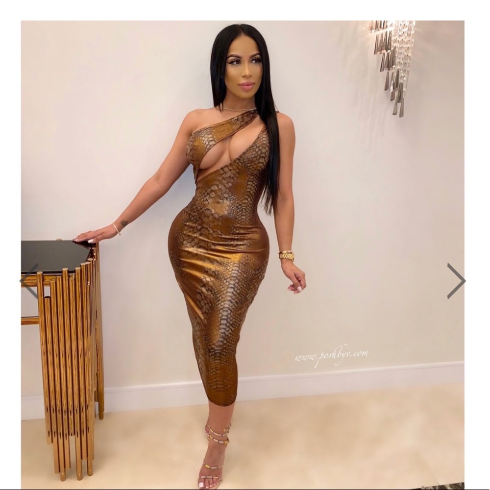 NEW Bronze midi dress with cut out